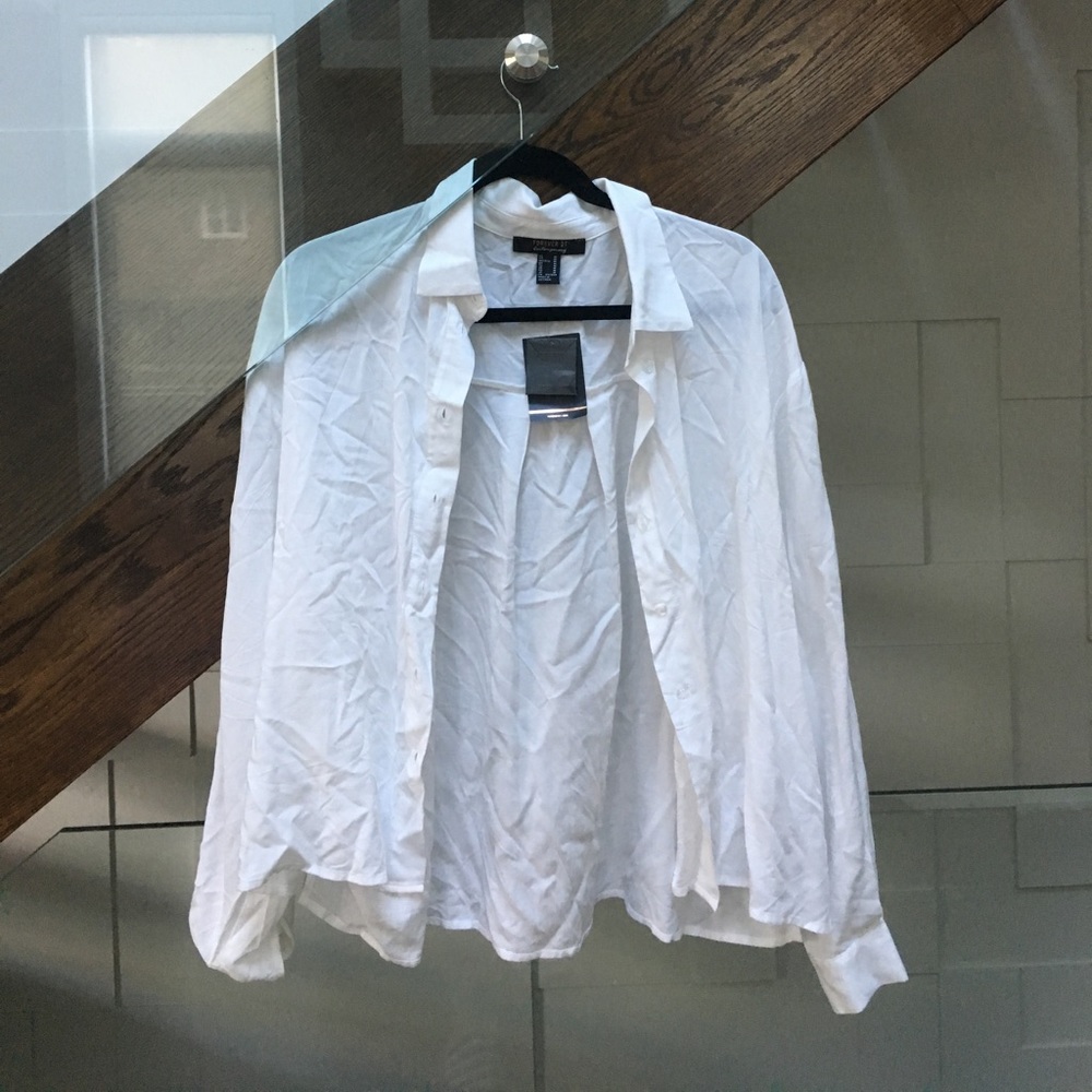 🌸3/$20 Basic loose White blouse (forever 21)